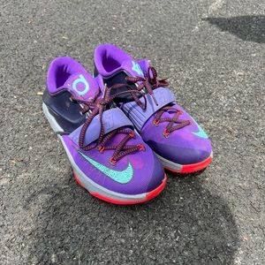 NIKE KD7 basketball sneakers